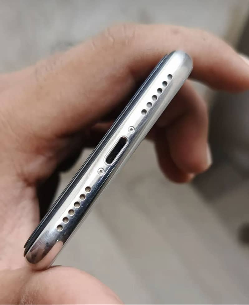 Apple iPhone X 2