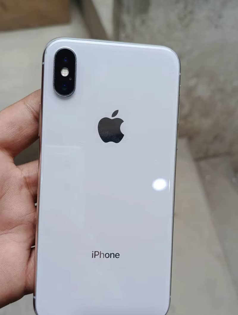 Apple iPhone X 3