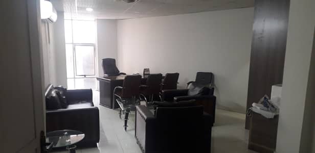 Office Available For Rent in Commercial Market Satellite town