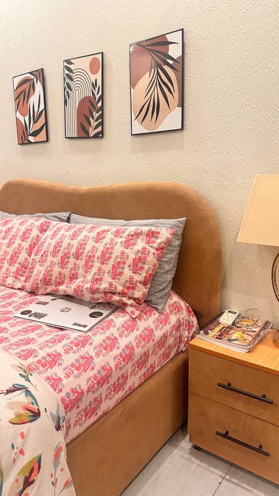 Pristine Wooden Bed-set