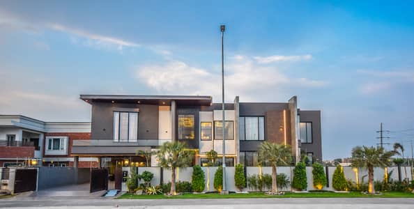 2 KANAL FULLY FURNISHED MODERN DESIGNER HOUSE WITH POOL AVALIABLE FOR SALE