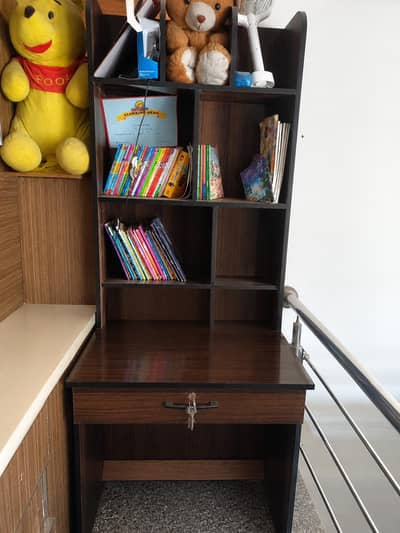 Study / book shelf table