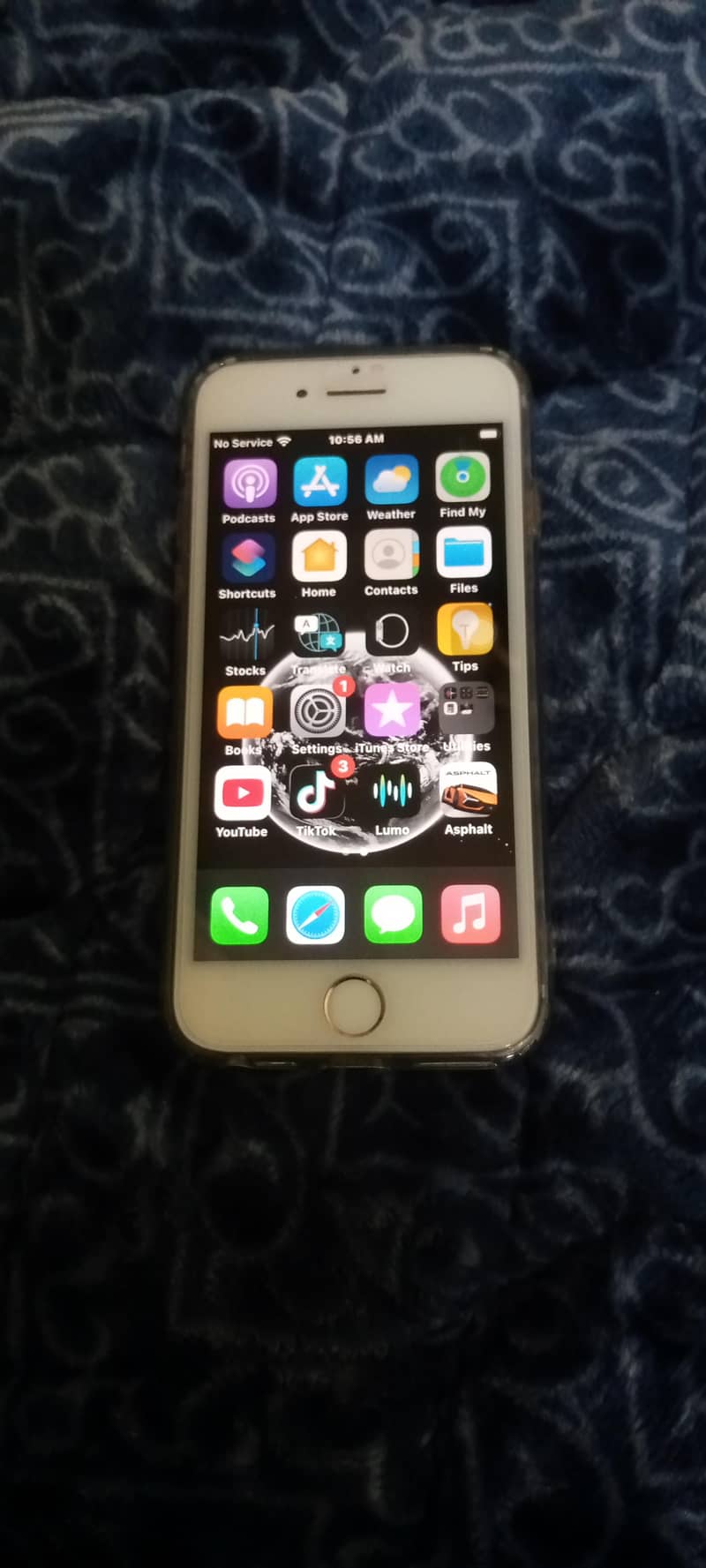 Apple iPhone 7 3