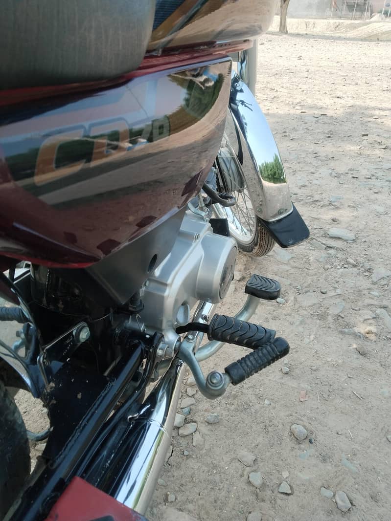 Honda CD70 5