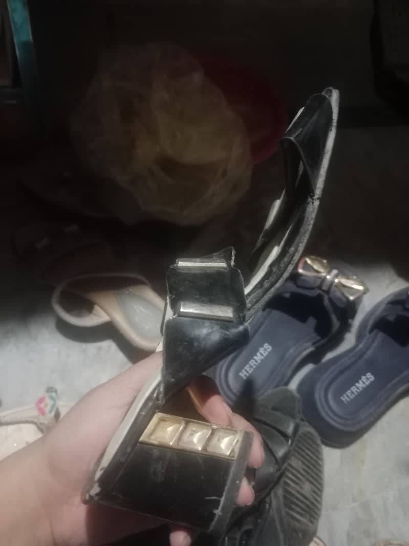 sandals slippers 3