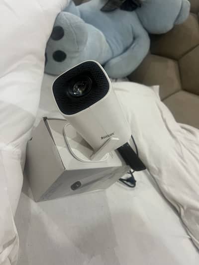 Smart Wireless Android Projector For Sale | 10/10 condition