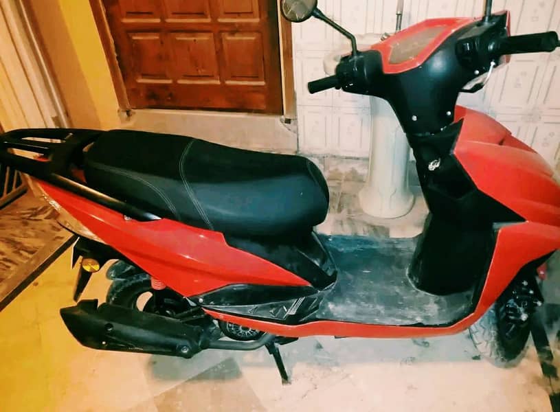 Scooty 4