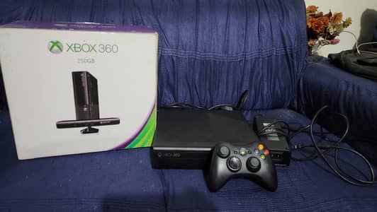 Xbox360 for sale very good condtion 20 games install 03104864807