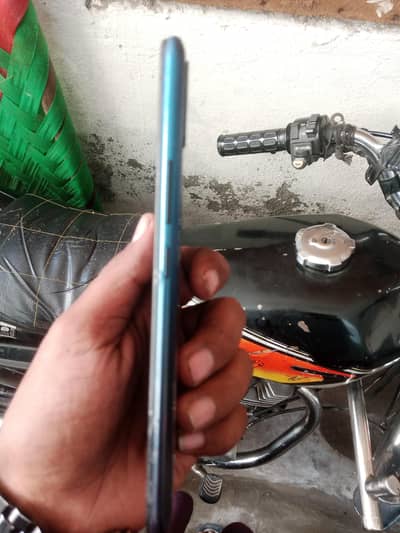 Infinix Hot 8 Lite