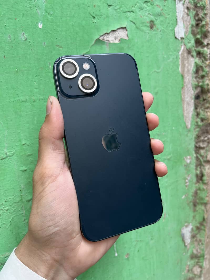 Apple iPhone 13 1
