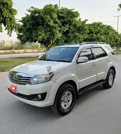 Toyota Fortuner V 2014