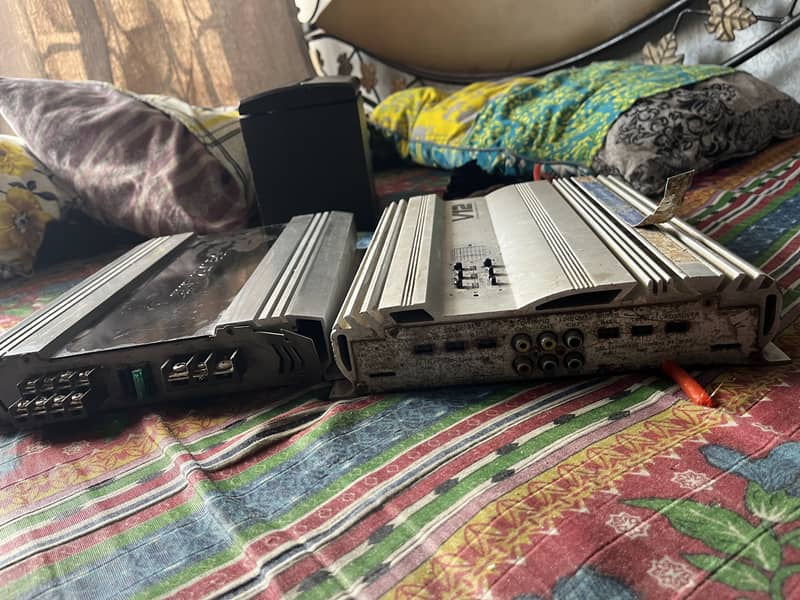 2 amplifiers 2