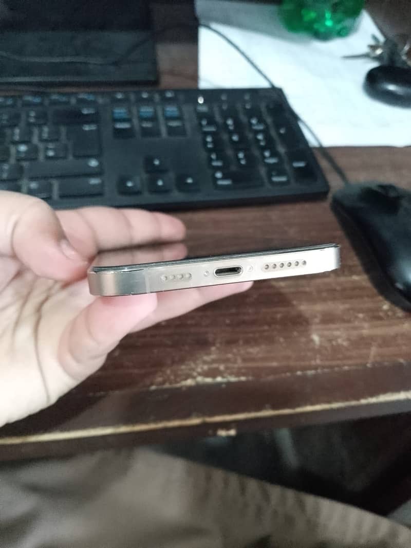 Apple iPhone 12 Pro Max 3