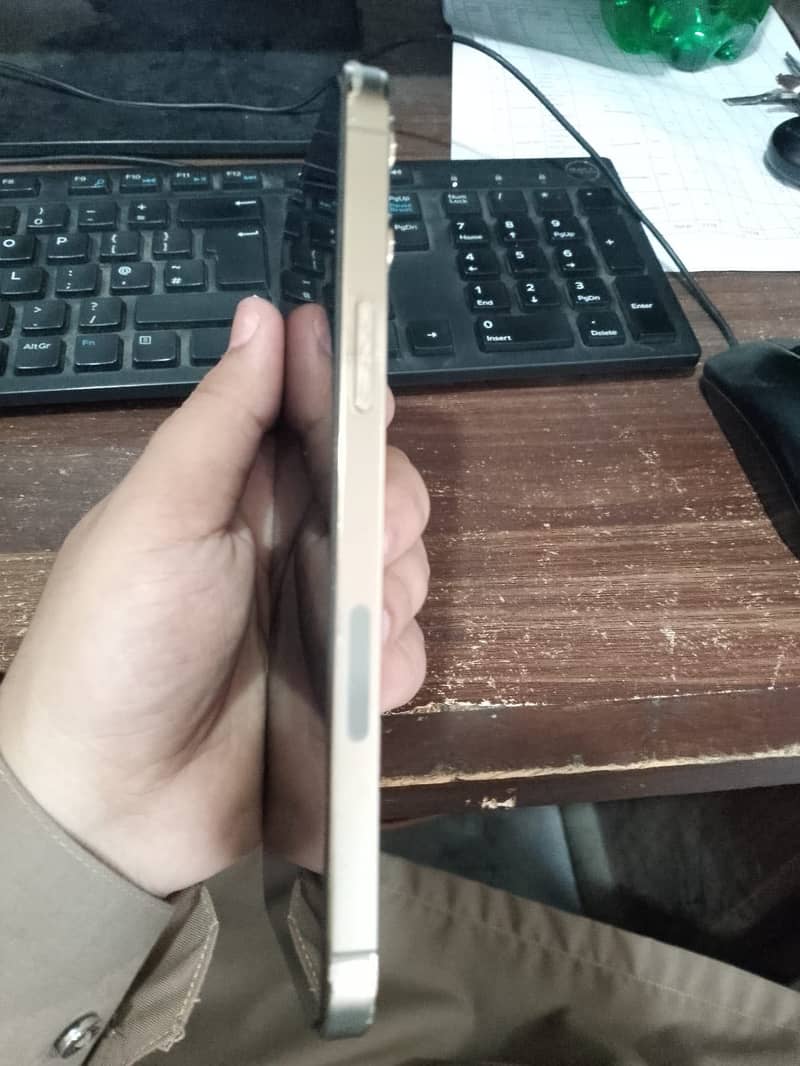 Apple iPhone 12 Pro Max 4