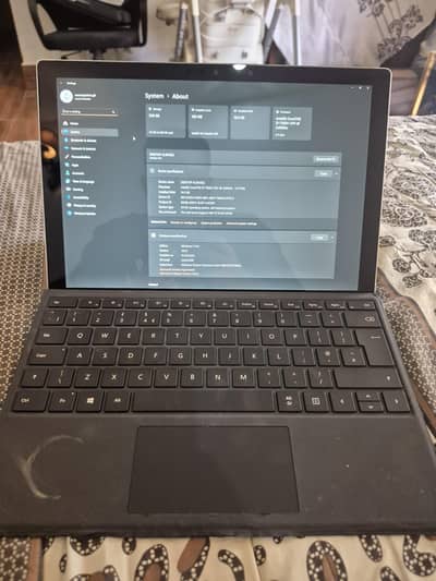 Surface Pro 5  i5 7th gen 16/256gb