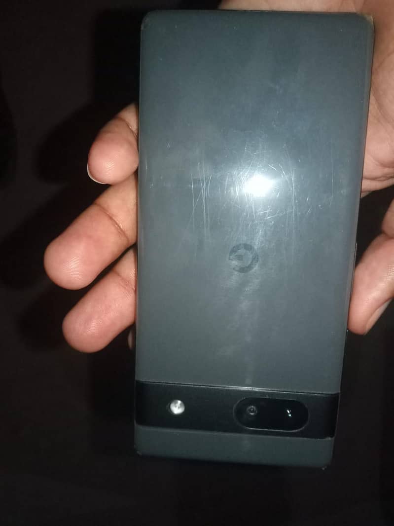 Google Pixel 7 4