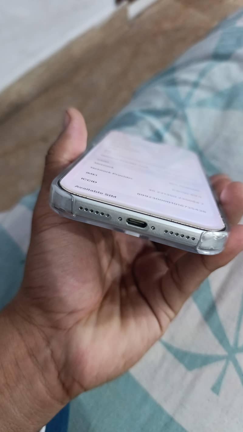 Apple iPhone 17 Pro Max 2