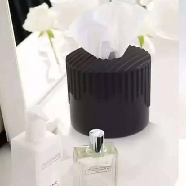 T   Round tissue box