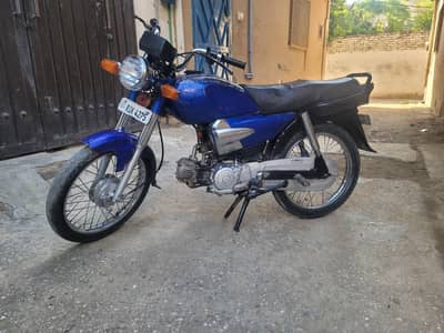 Yamaha janoon  4 stroke 100cc fuel efficient  heavybike