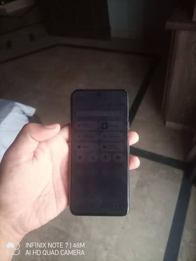 I'm selling my pixel 8 Official Pta Approved with box