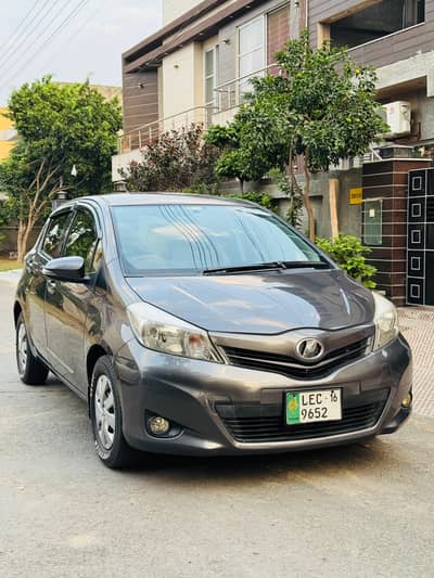 Toyota Vitz 2013