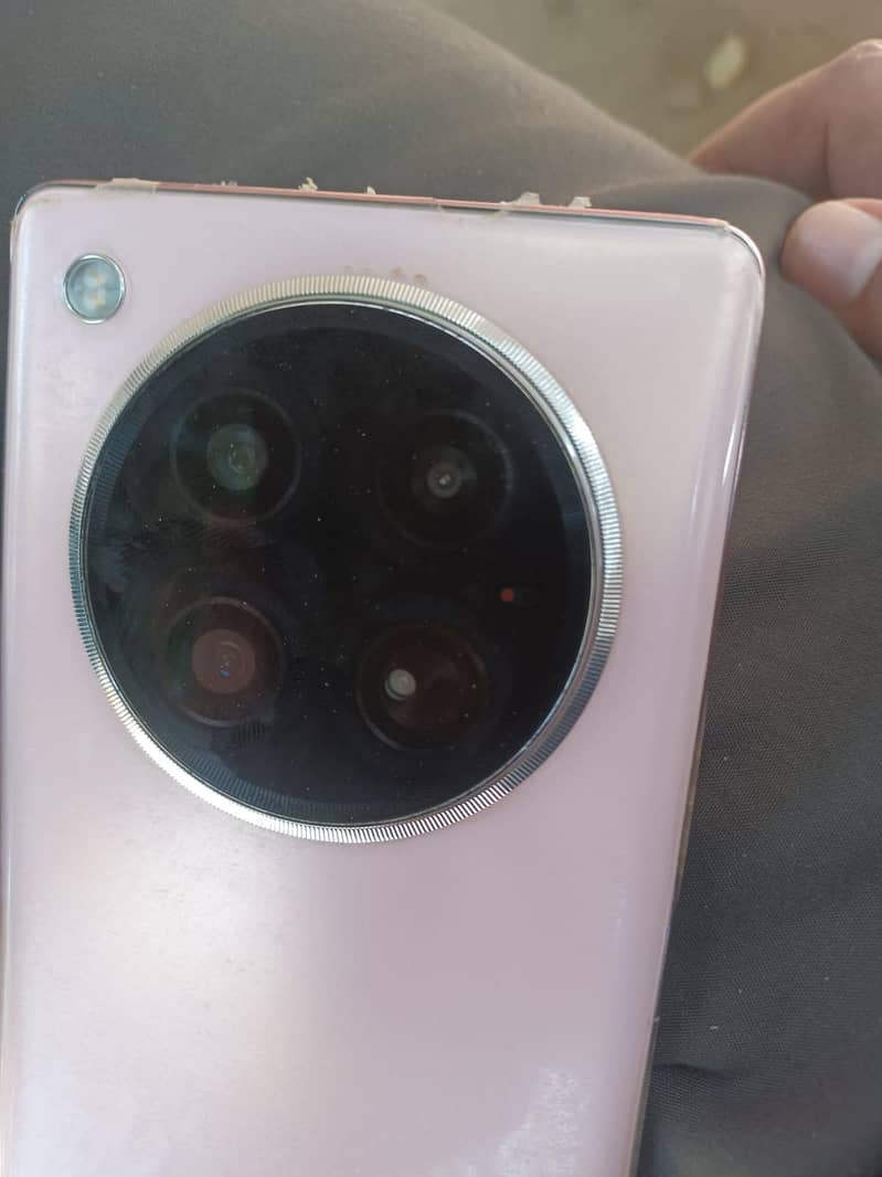 Infinix Zero 40 1