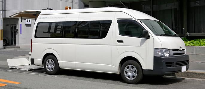 Toyota Hiace 16 seater mini bus