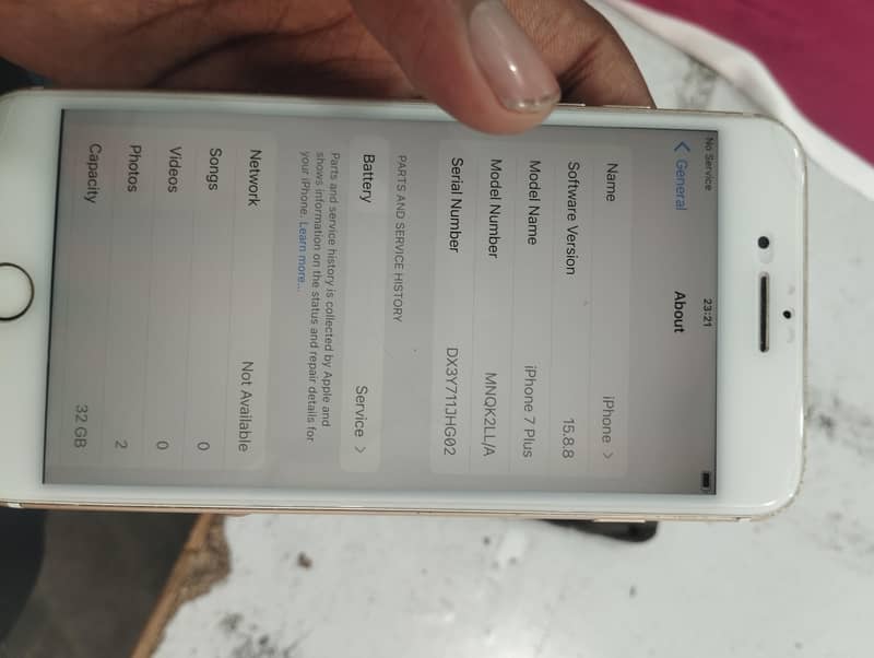 Apple iPhone 7 Plus 1