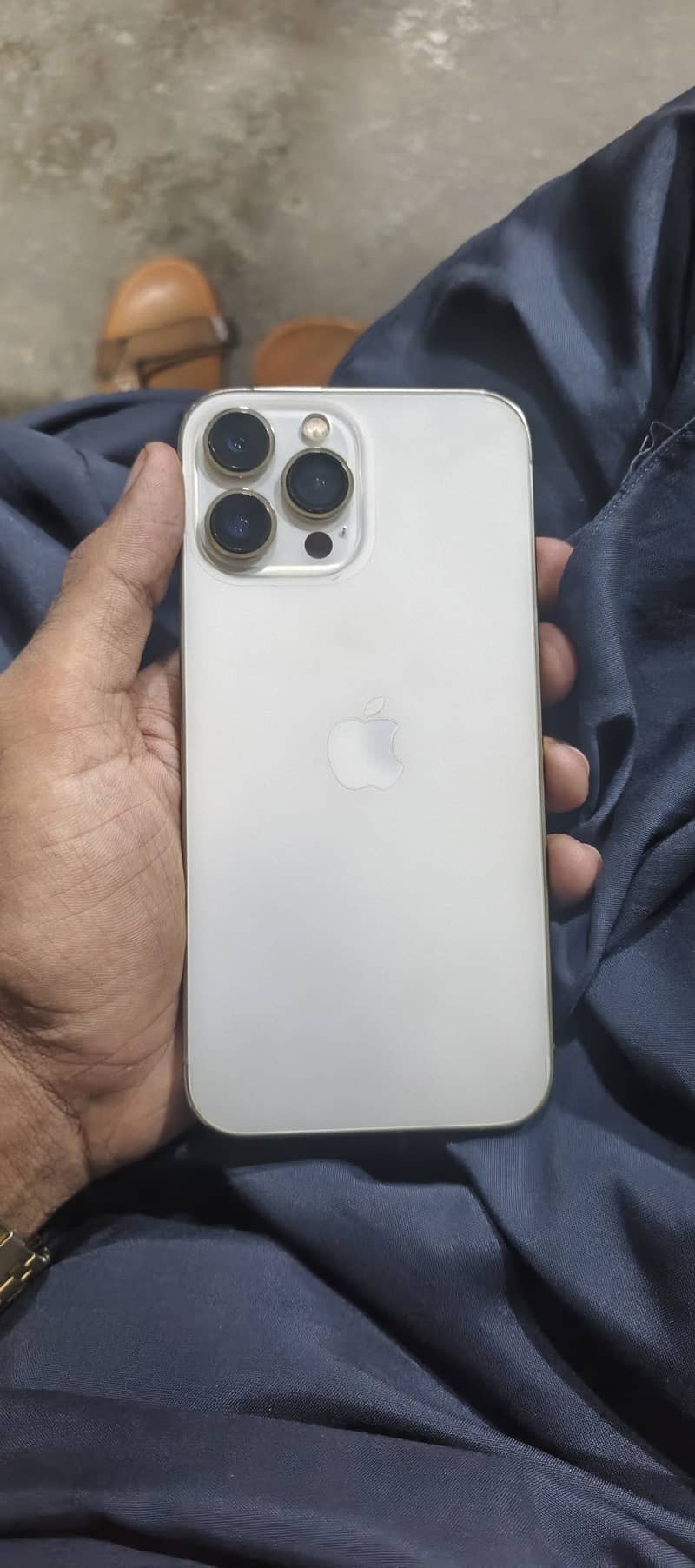 Apple iPhone 13 Pro Max 5