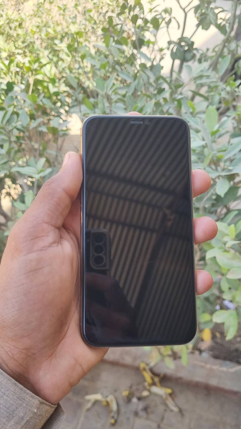 Apple iPhone 11 Pro 5
