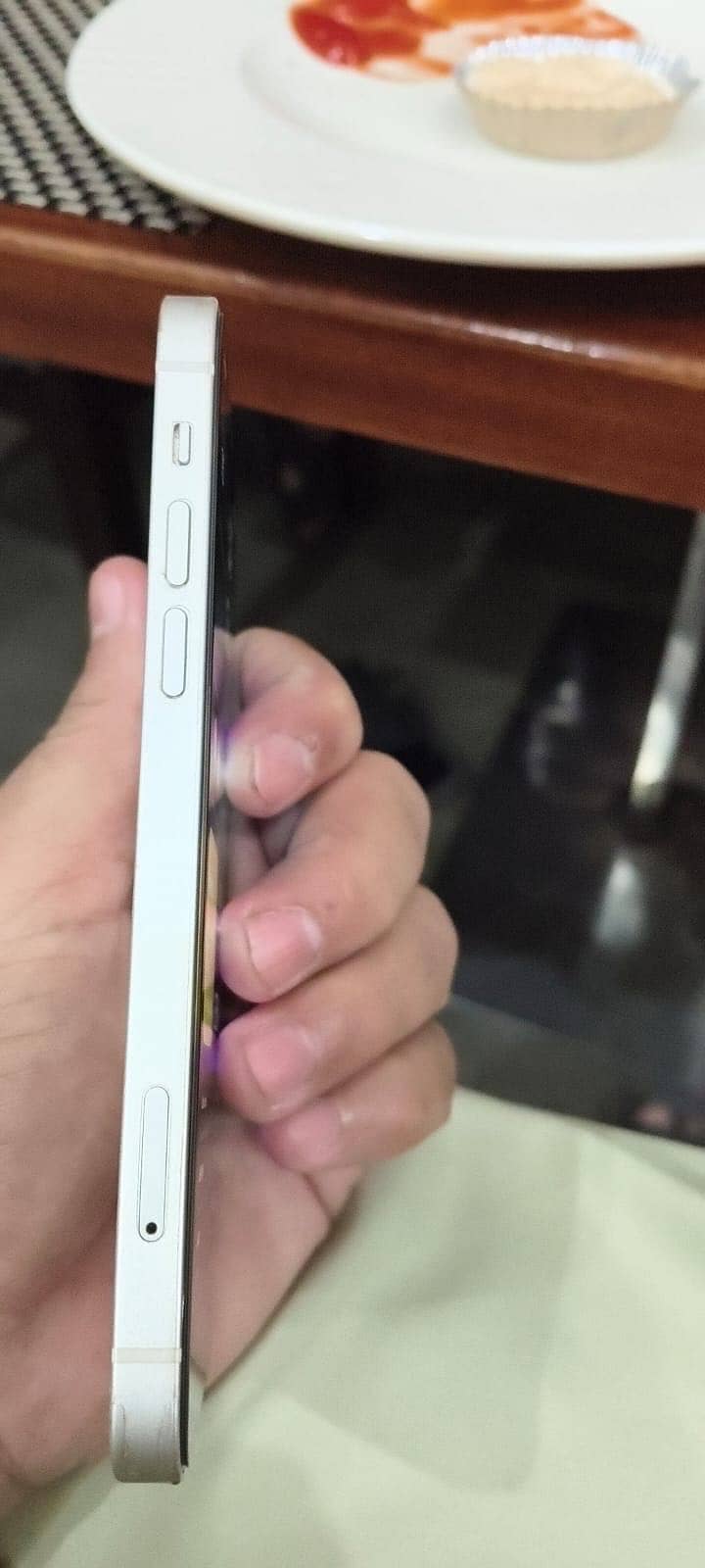 Apple iPhone 12 3