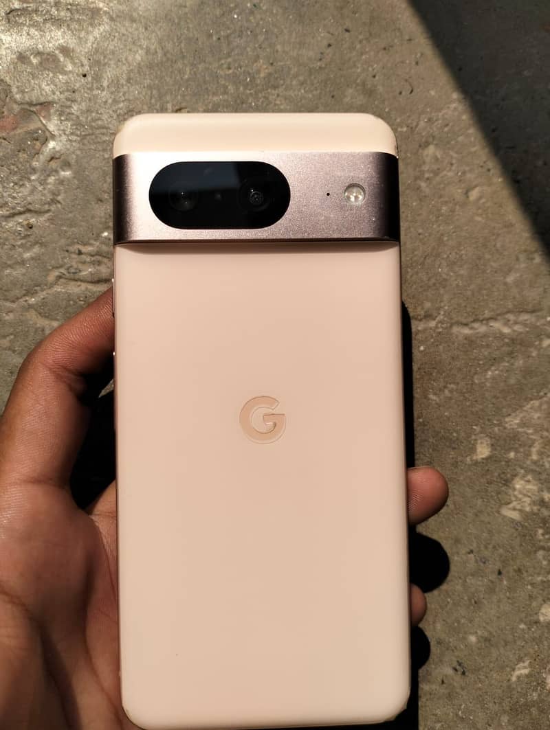 Google Pixel 8 5
