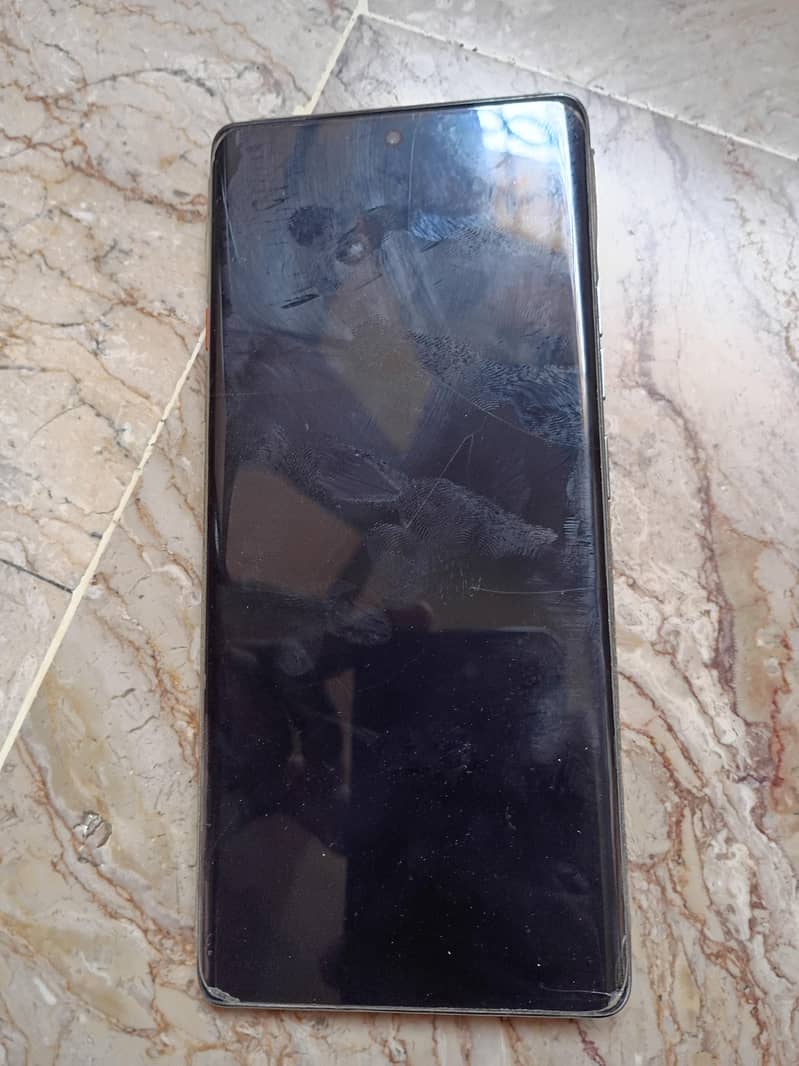 Tecno CAMON 40 Pro 1