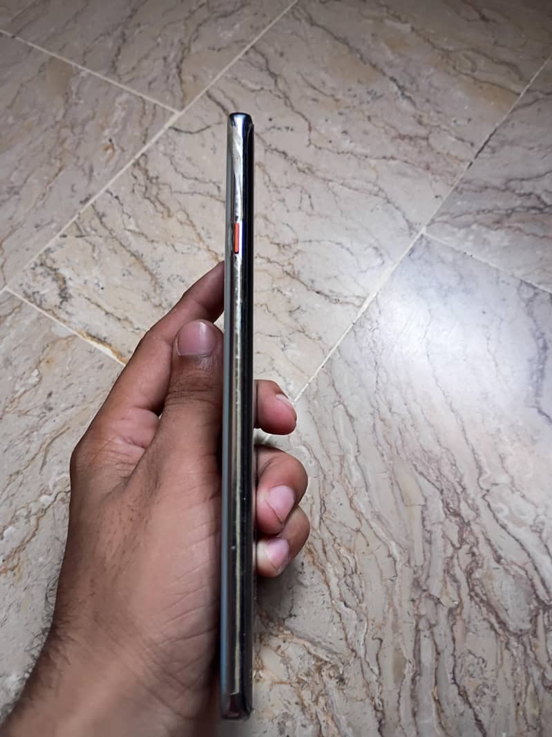 Tecno CAMON 40 Pro 5