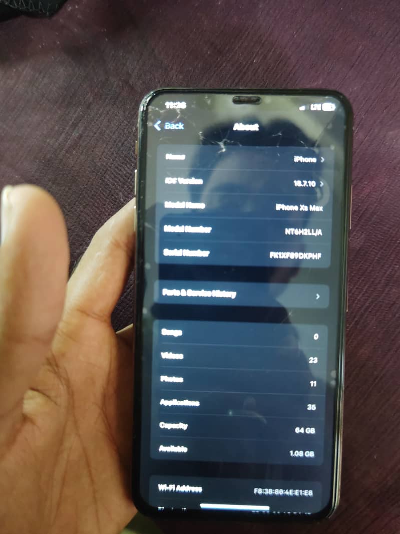 Apple iPhone XS Max 1