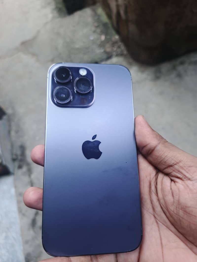Apple iPhone 14 Pro Max 0