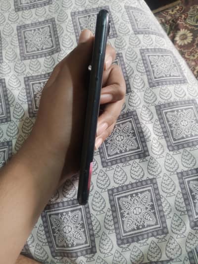 Apple iPhone XR