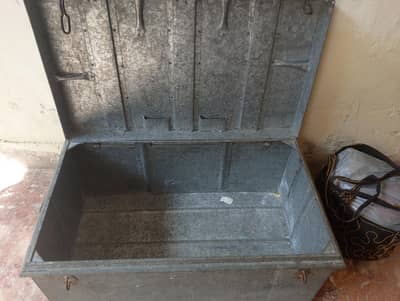 mini steel trunk