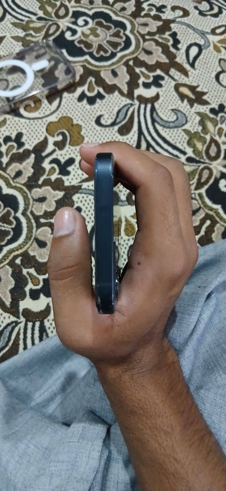 Apple iPhone 12 4