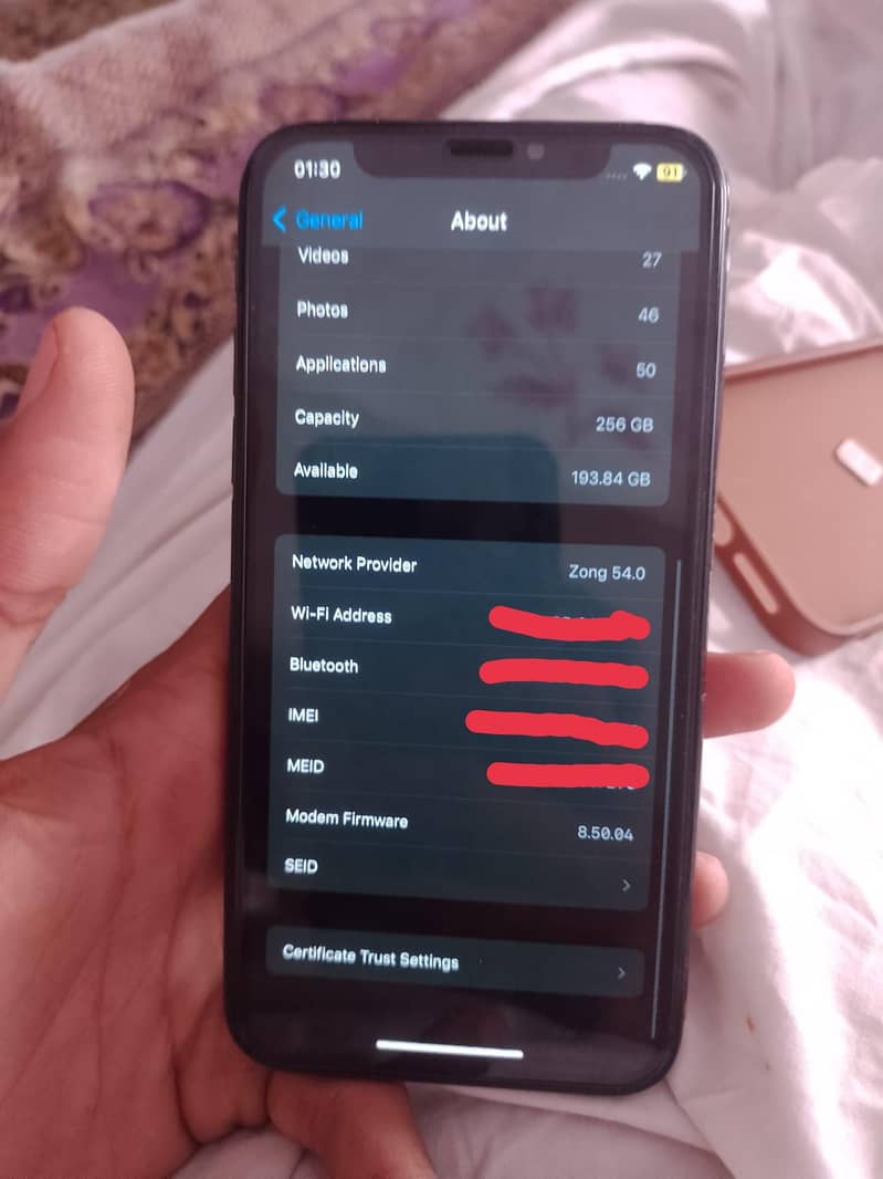 Apple iPhone X 3