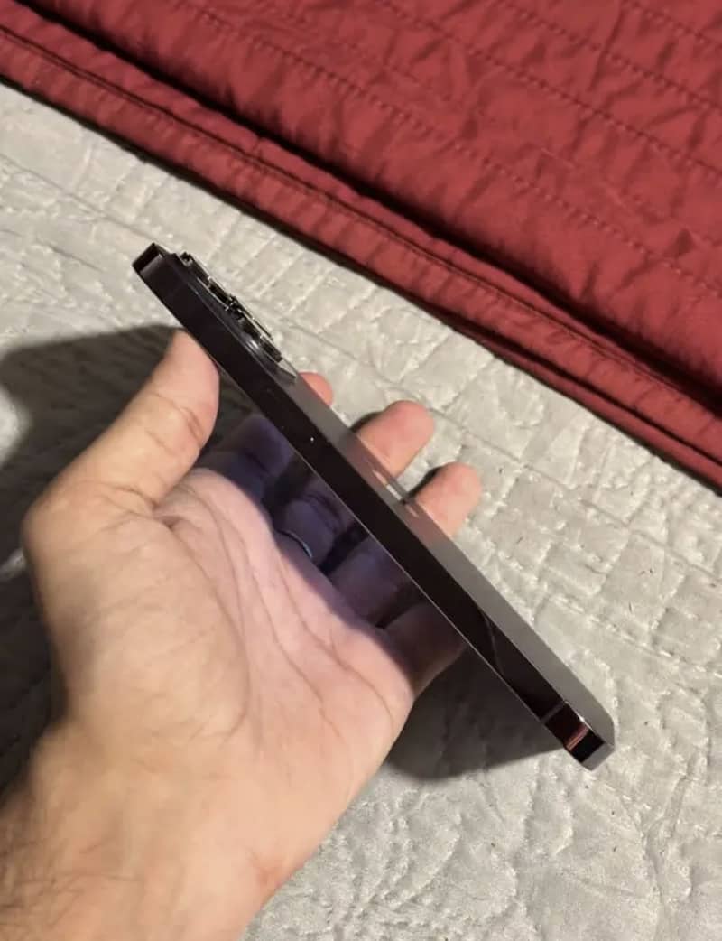 Apple iPhone 14 Pro 4