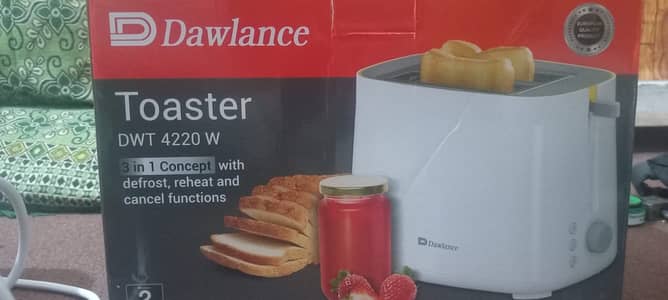 BRAND NEW DAWLANCE TOASTER