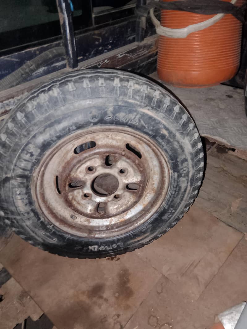 Suzuki tyre 0