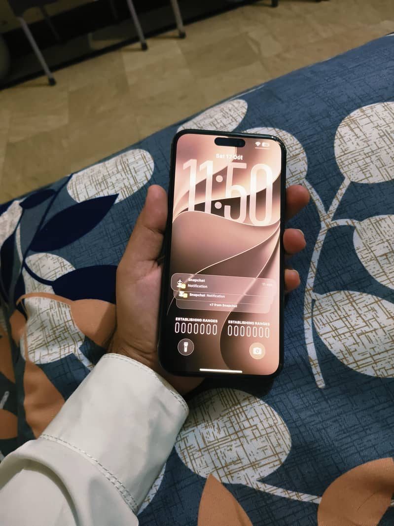 Apple iPhone 15 Pro Max 2