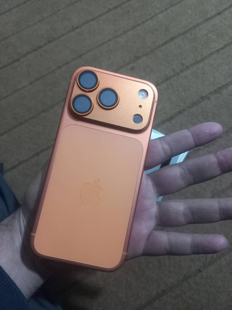 Apple iPhone 17 Pro 1