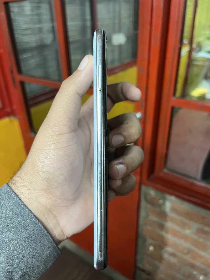 Xiaomi Redmi Note 9S 1