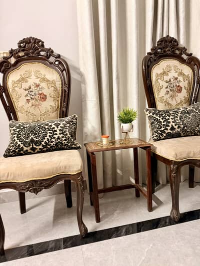 Classic Solid Sheesham Wood Accent Chairs – Vintage Floral Tapestry Ba