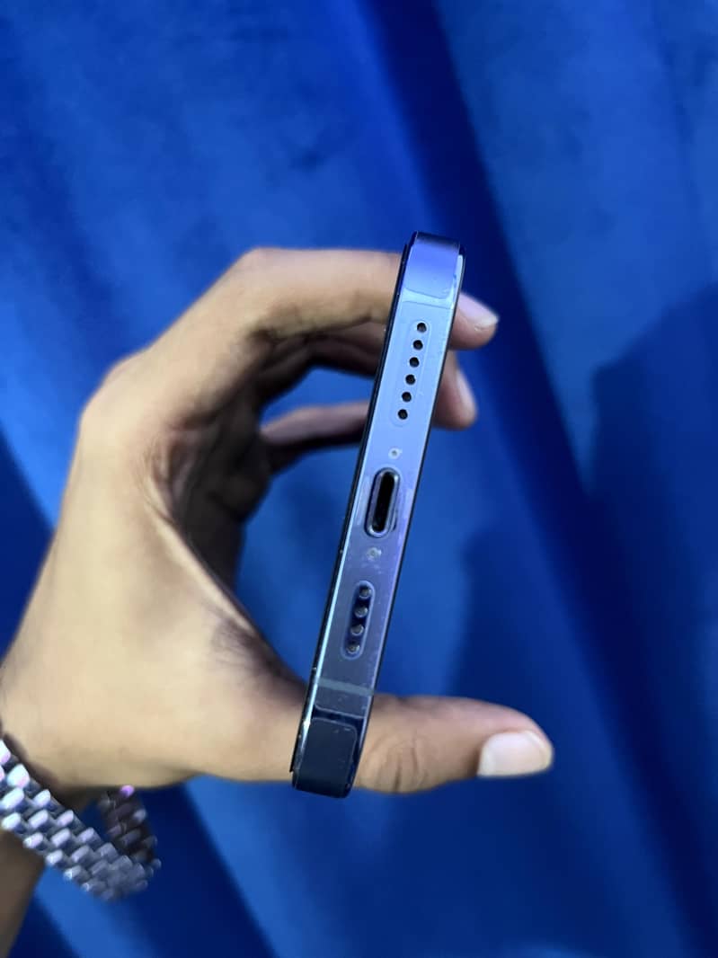 Apple iPhone 13 Pro Max 7