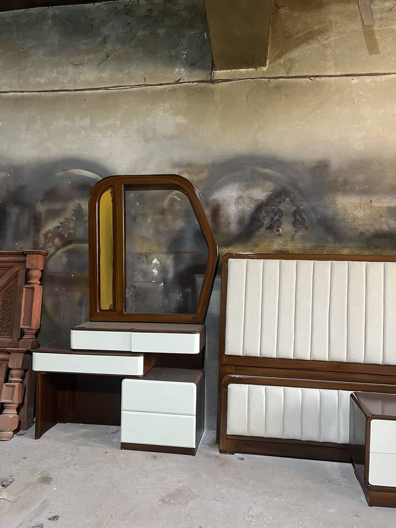 Bed Set with Wodden frame 0