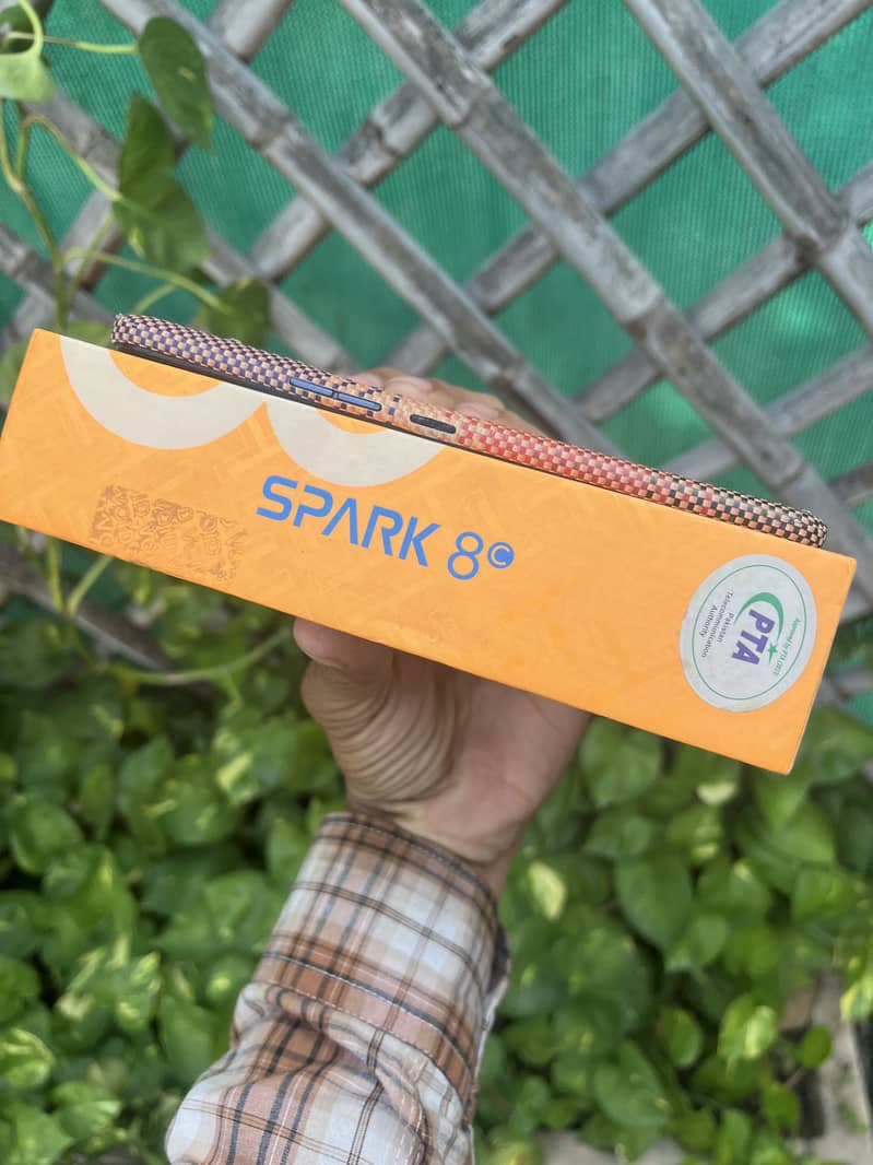 Tecno Spark 8C 3